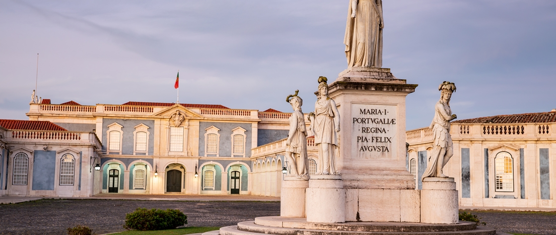 Na Real Quinta de Queluz com Michela Degortes: no trilho das estátuas de João José Aguiar